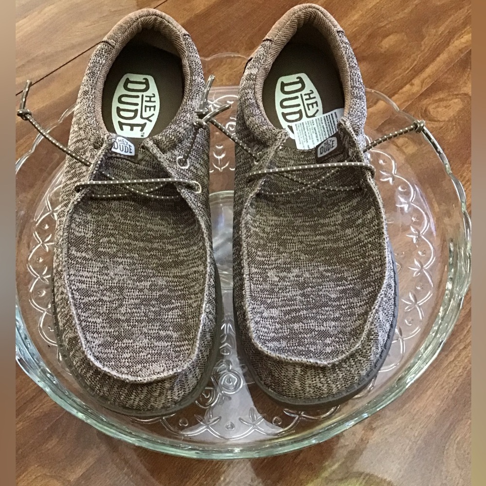 Hey Dude Wally Youth Sport Knit Shoes in Walnut Brown
Youth Size 6-Ladies Size 8